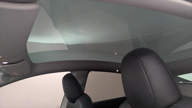 Used 2023 Tesla Model Y Long Range image 28