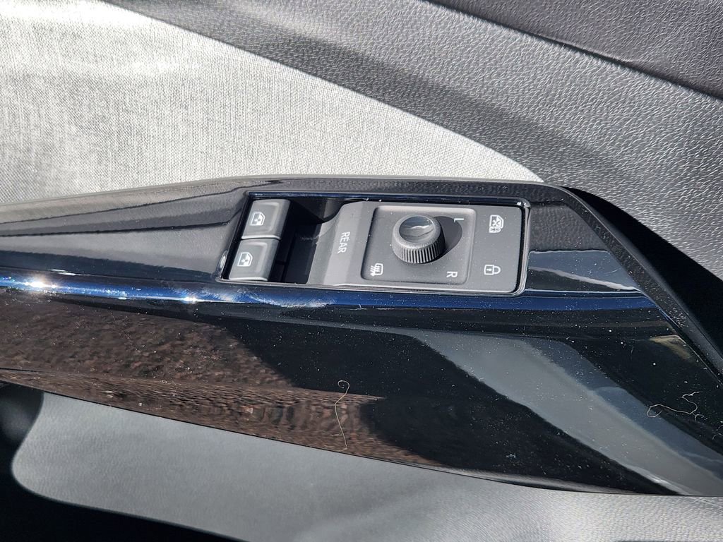 New 2026 Volkswagen ID.4 Pro image 4