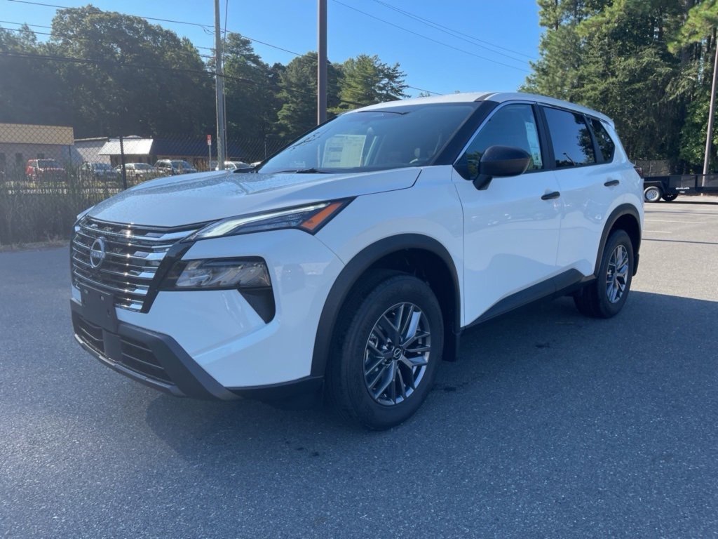 New 2026 Nissan Rogue S image 2