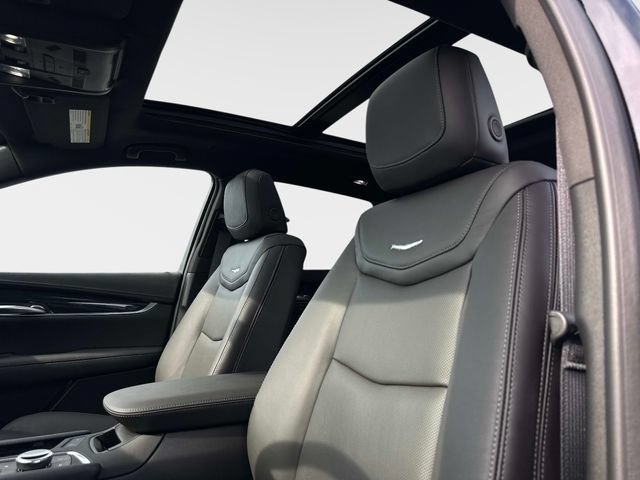 New 2026 Cadillac XT5 Premium Luxury w/ Driver Assist Package AWD/4WD image 18