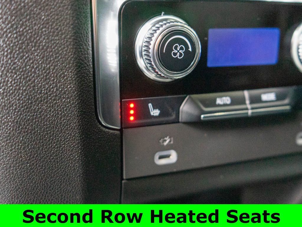 Used 2024 GMC Yukon Denali AWD/4WD image 16