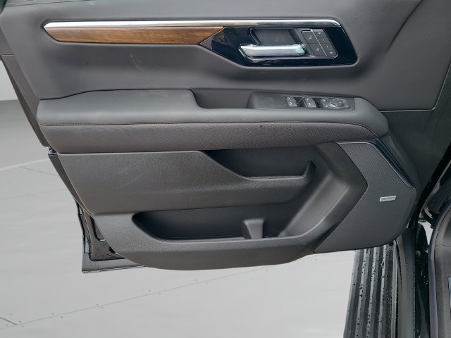New 2026 Chevrolet Suburban High Country AWD/4WD image 20