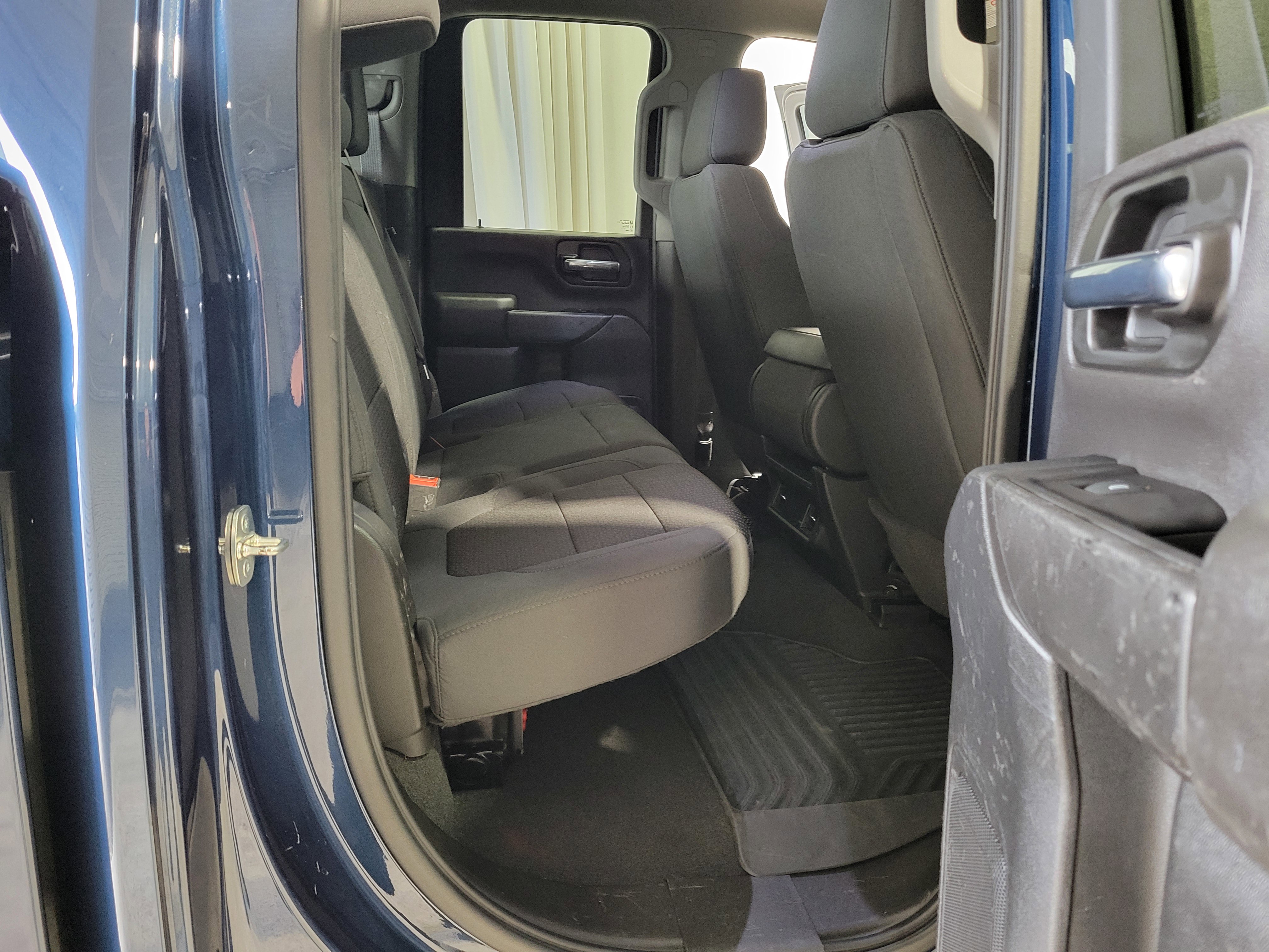 Used 2021 Chevrolet Silverado 2500 Custom w/ Custom Value Package image 35