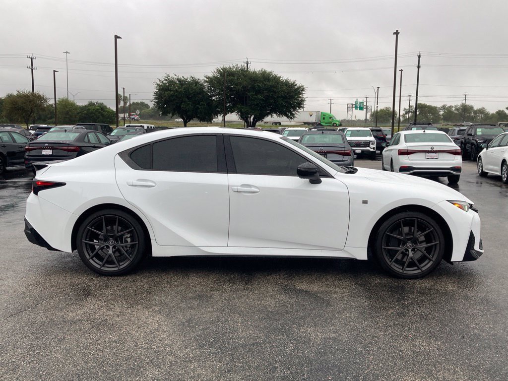 Used 2026 Lexus IS 350 F Sport RWD image 4