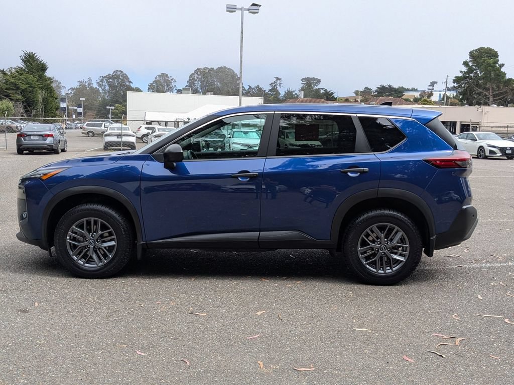 Used 2023 Nissan Rogue S AWD/4WD image 8