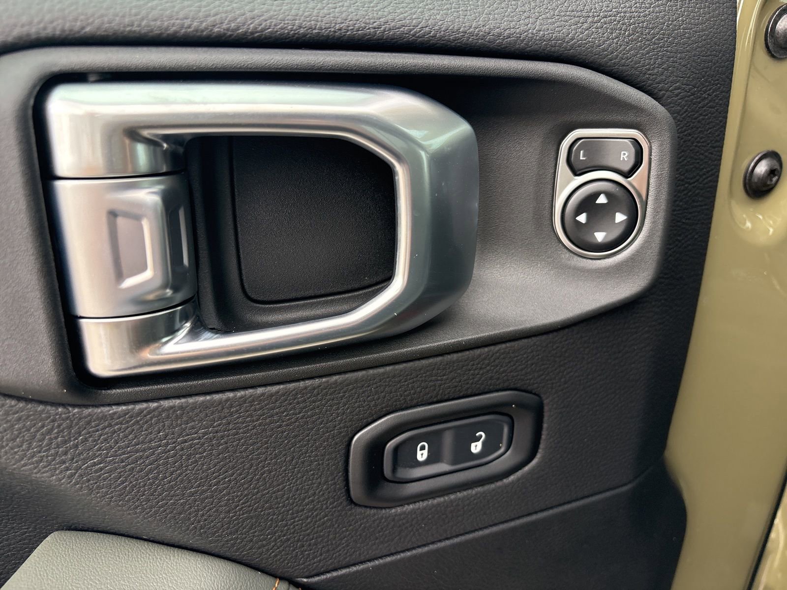 New 2026 Jeep Gladiator Mojave AWD/4WD image 11