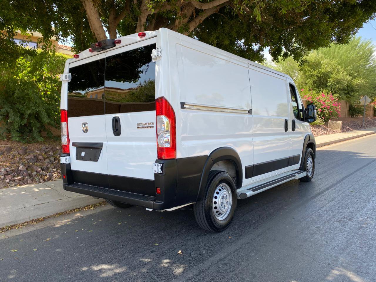 Used 2025 RAM ProMaster 2500 w/ U-Haul Equipment Group FWD image 7