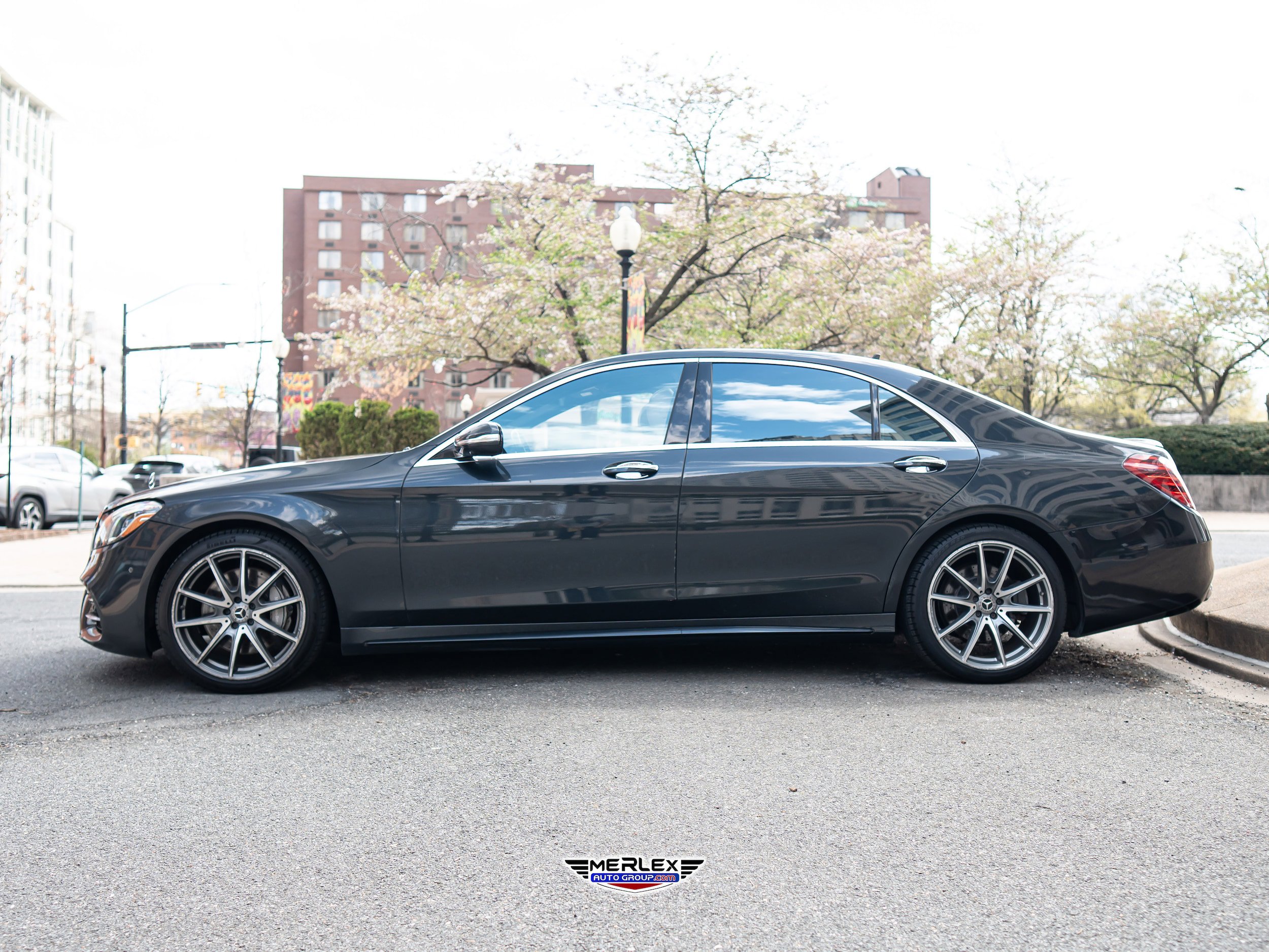 Used 2019 Mercedes-Benz S 560 4MATIC Sedan image 4