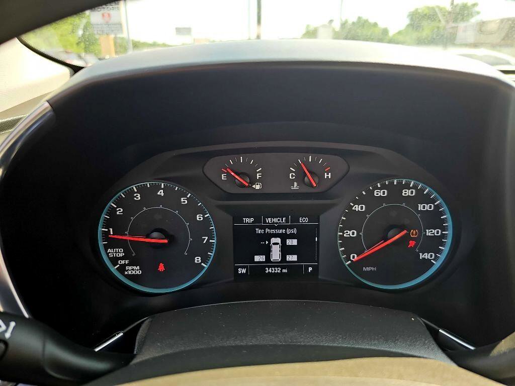 Used 2022 Chevrolet Equinox LS image 25