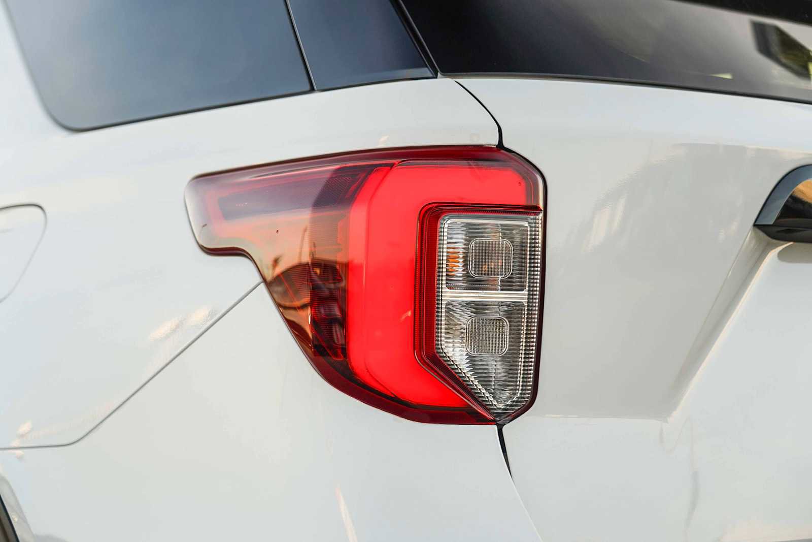 Used 2020 Ford Explorer ST w/ ST Street Pack image 9