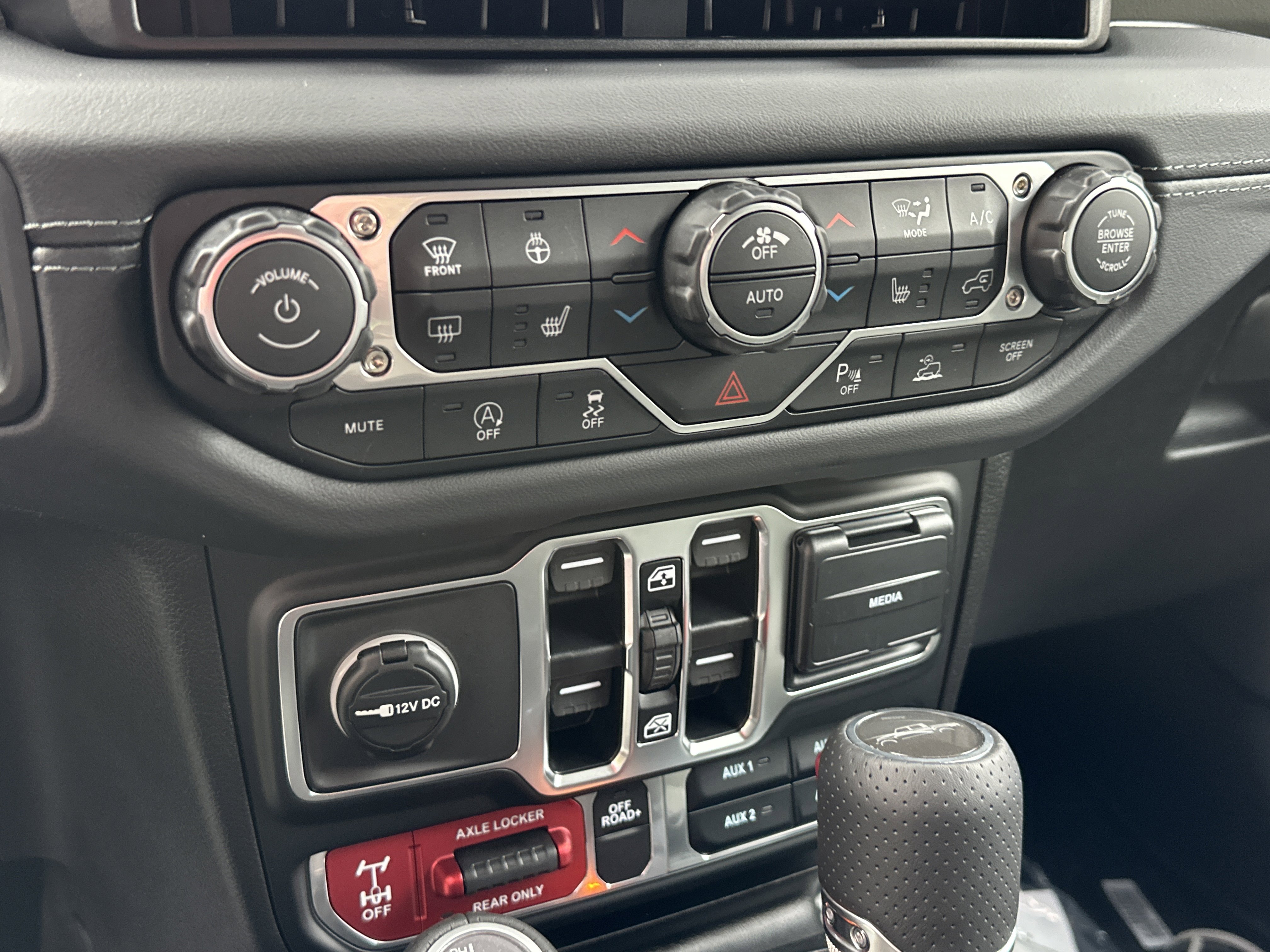 New 2026 Jeep Gladiator Mojave image 6