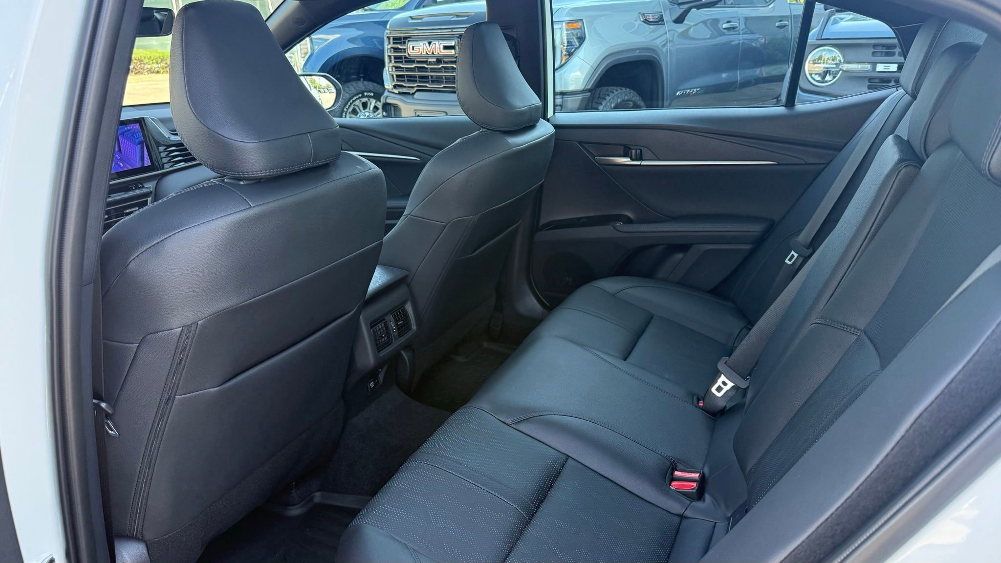 Used 2026 Toyota Camry XSE FWD image 22