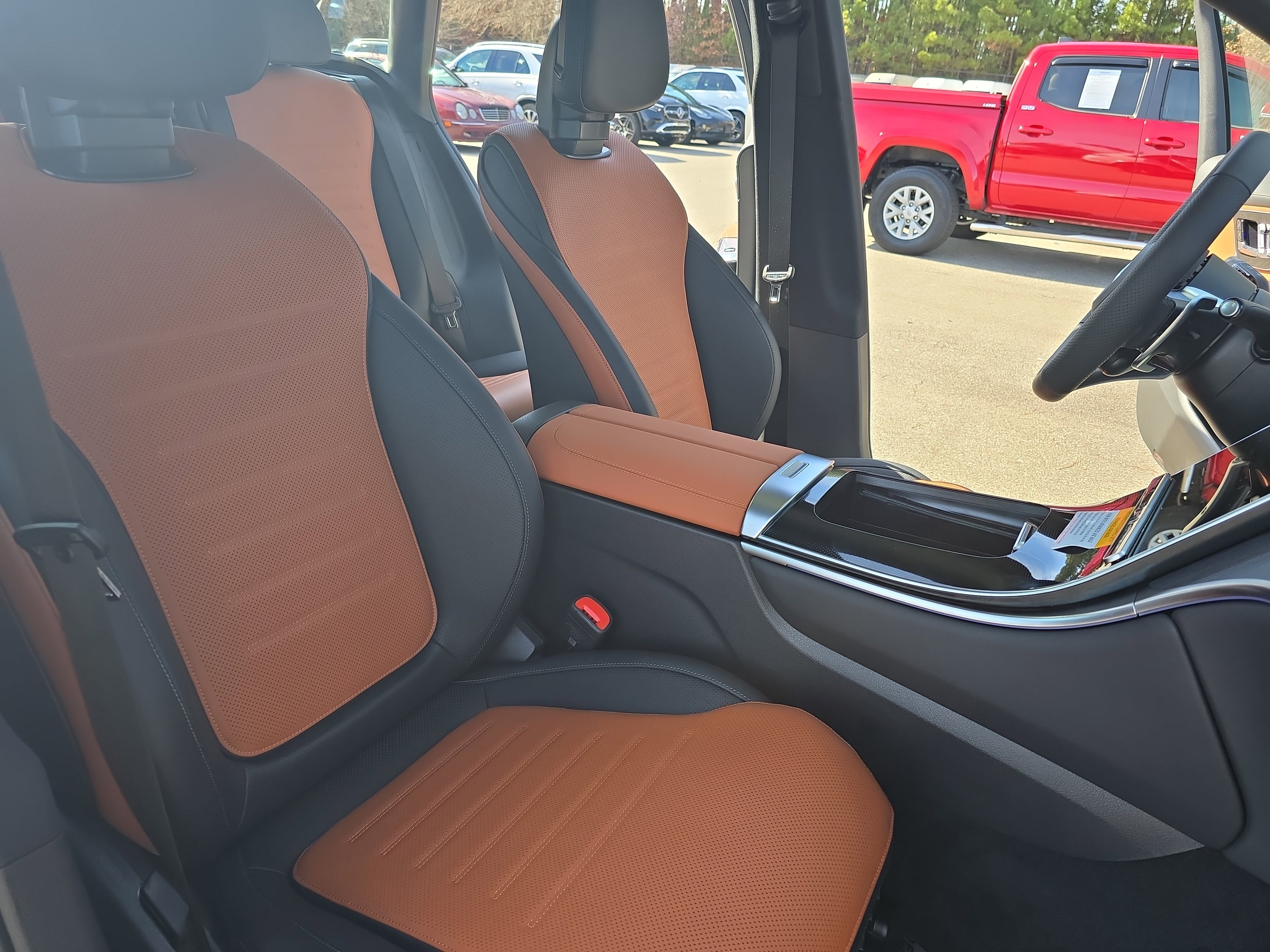 New 2026 Mercedes-Benz GLC 43 AMG 4MATIC image 10