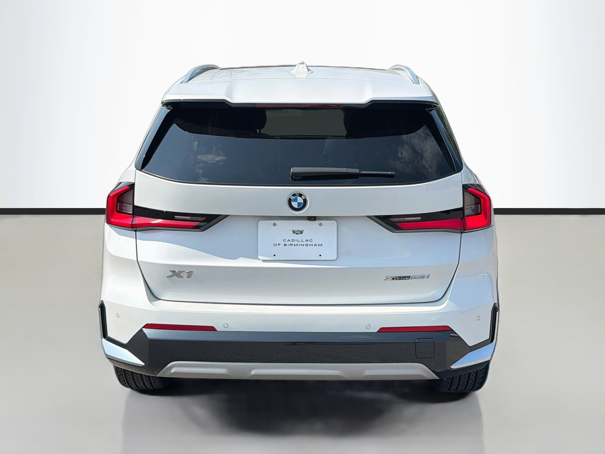 Used 2024 BMW X1 xDrive28i AWD/4WD image 6