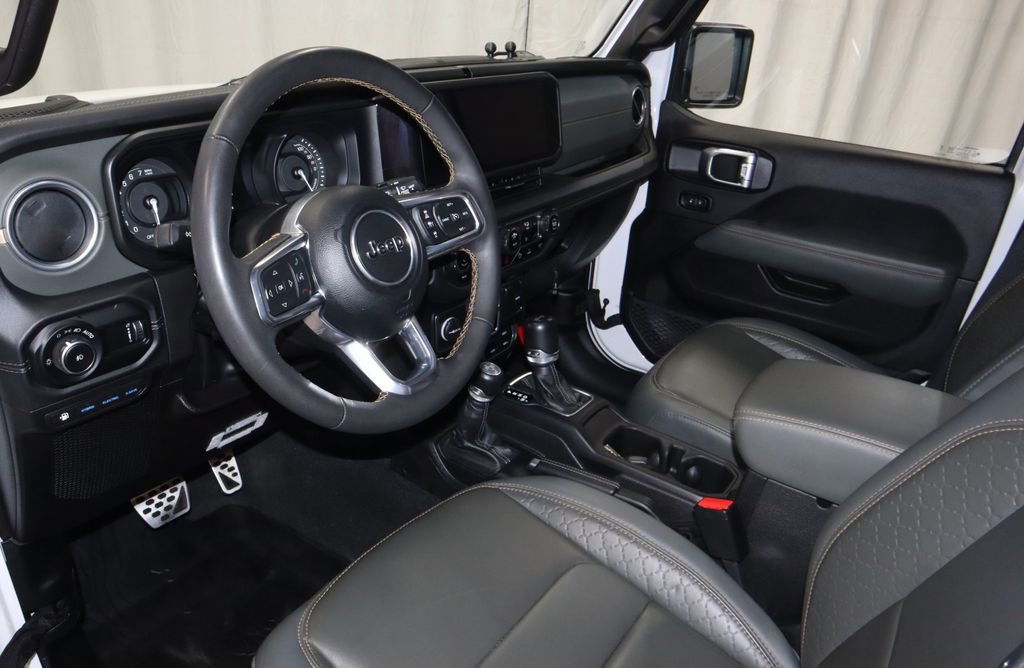 Used 2024 Jeep Wrangler High Altitude AWD/4WD image 24