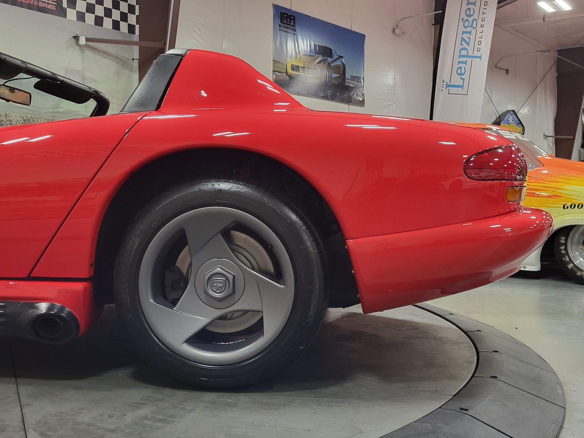 Used 1994 Dodge Viper RT/10 image 7