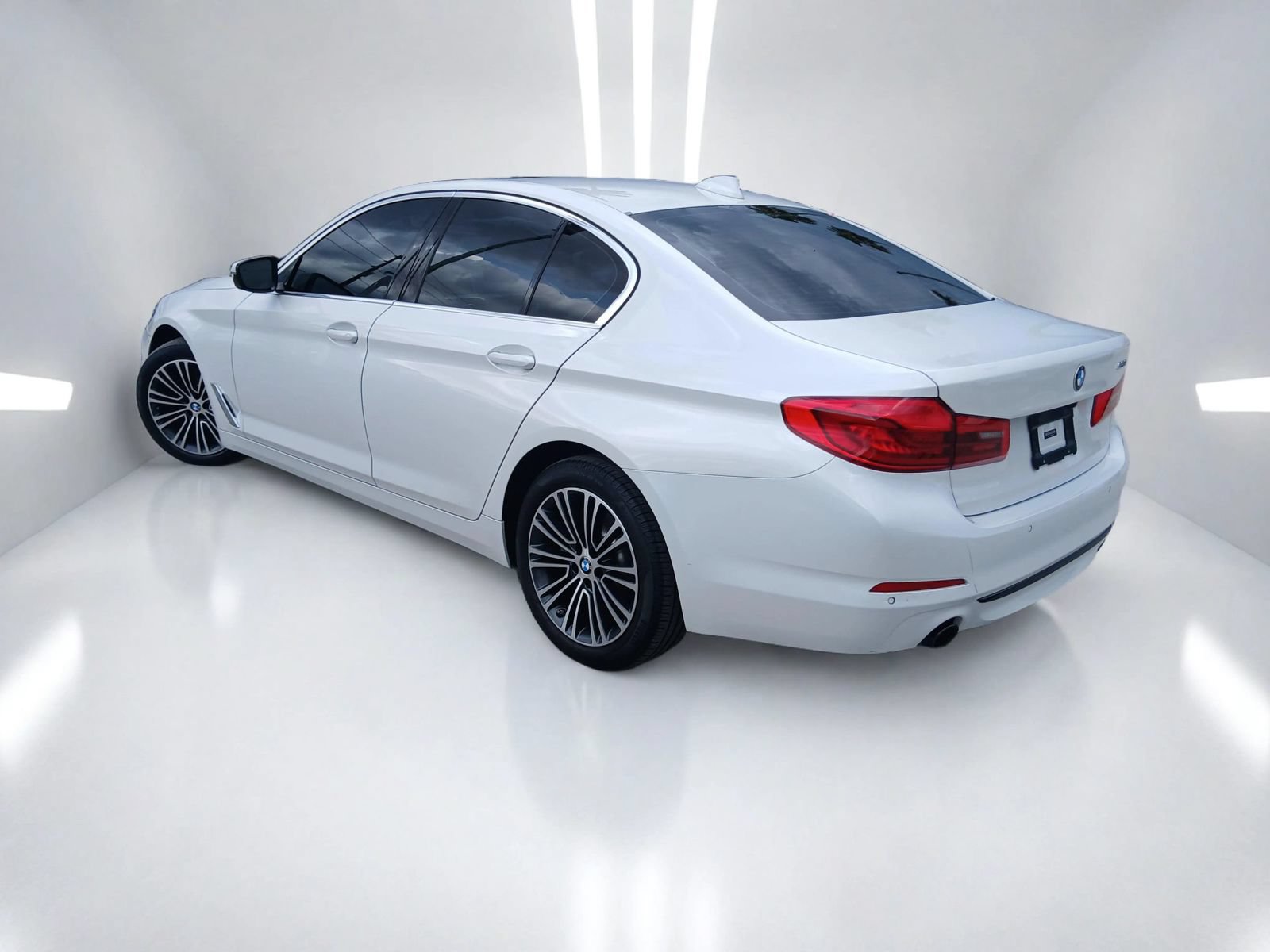 Used 2019 BMW 530i RWD image 5