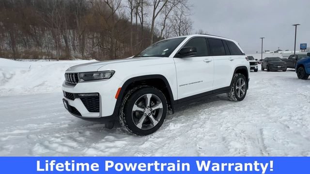 New 2026 Jeep Grand Cherokee Limited AWD/4WD image 4