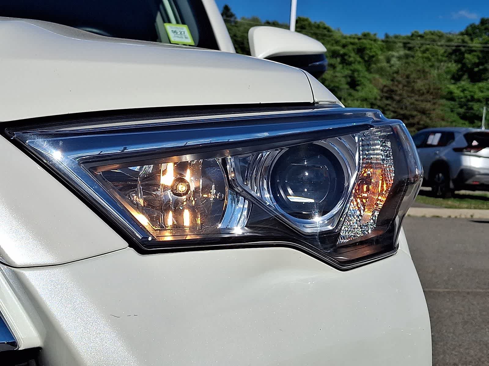 Certified 2023 Toyota 4Runner Limited AWD/4WD image 11