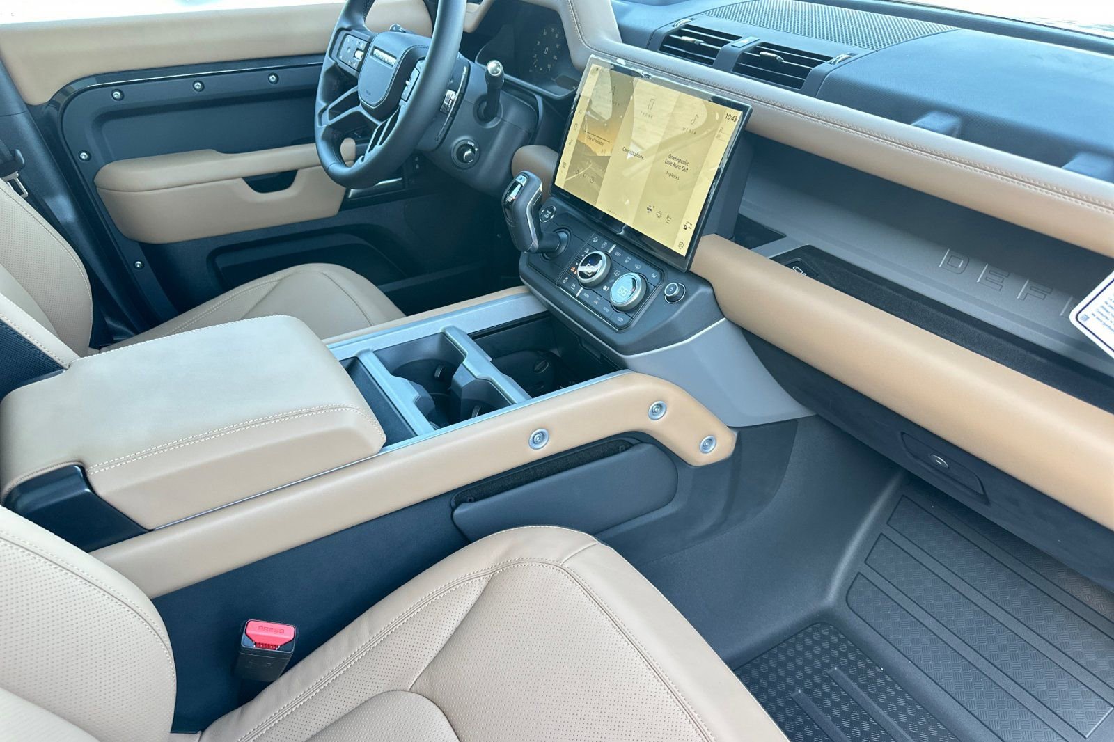 New 2026 Land Rover Defender 130 V8 image 18