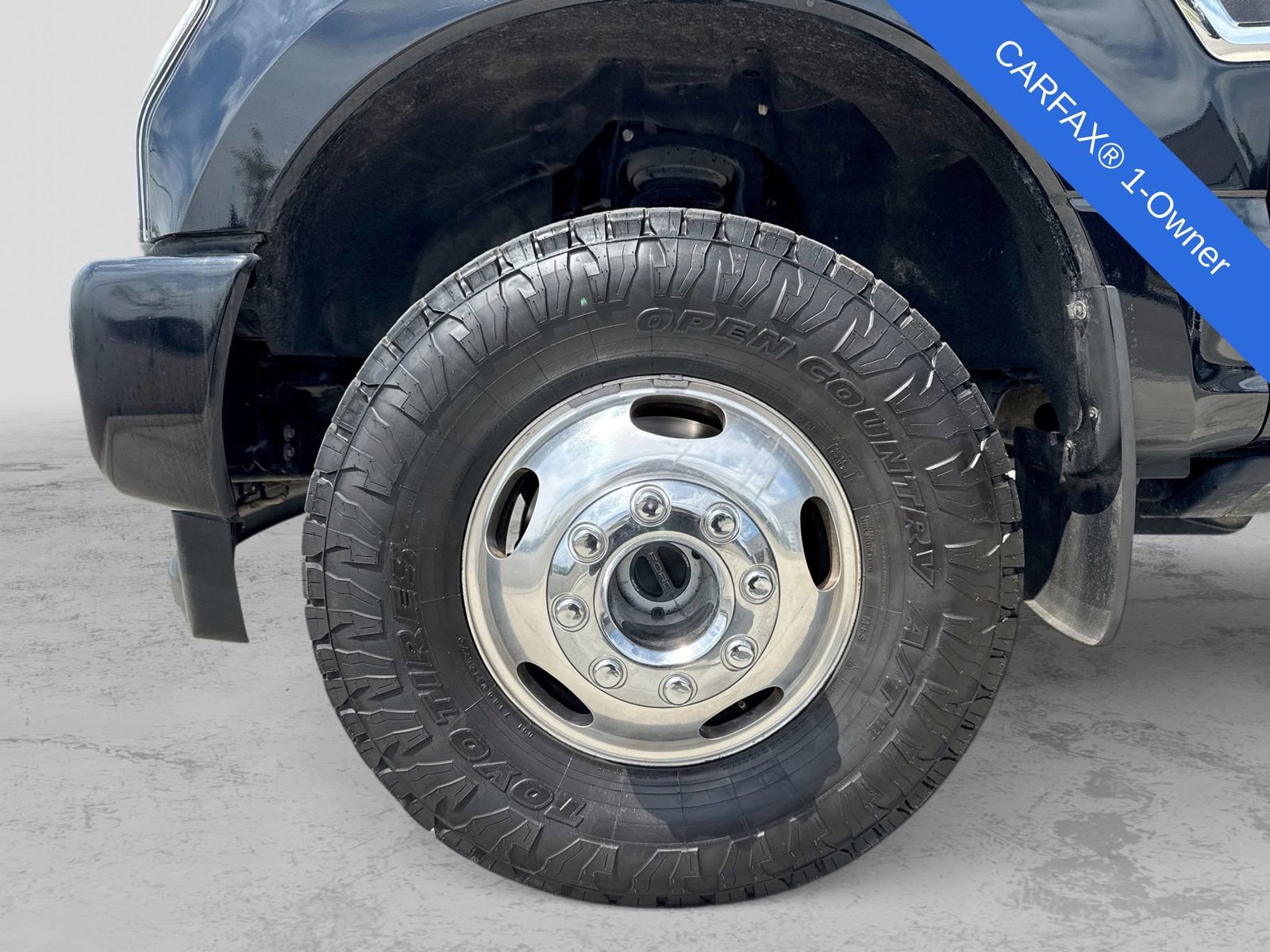 Used 2019 Ford F350 Platinum w/ Platinum Ultimate Package AWD/4WD image 17