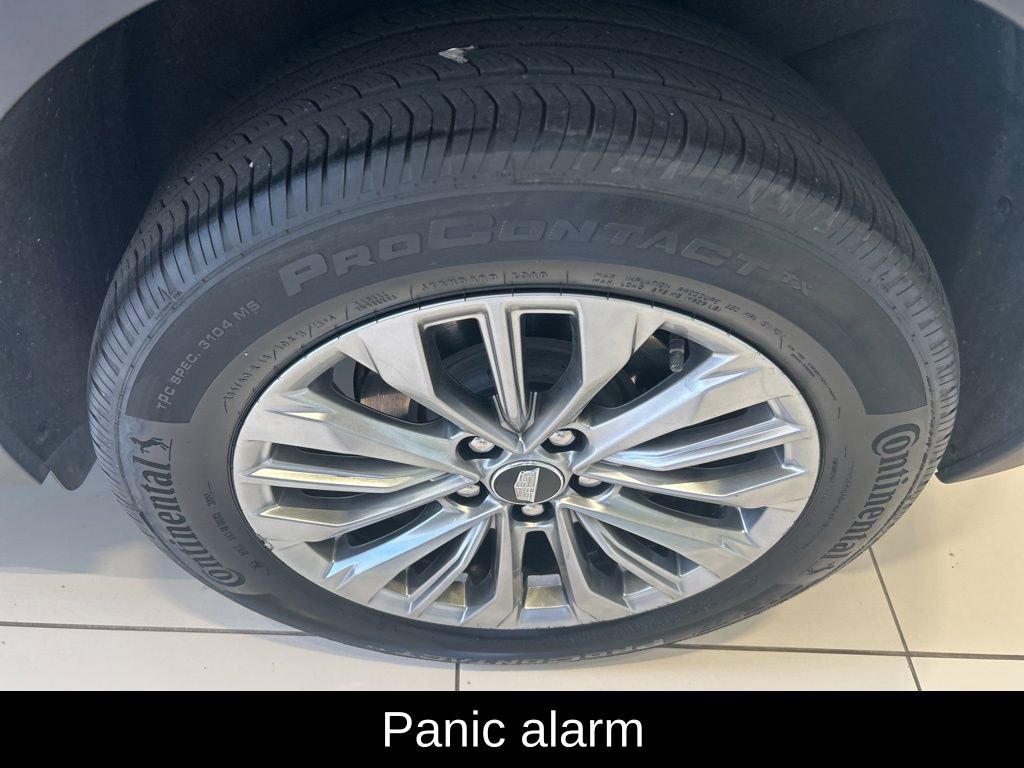 Used 2025 Cadillac XT4 Premium Luxury image 19