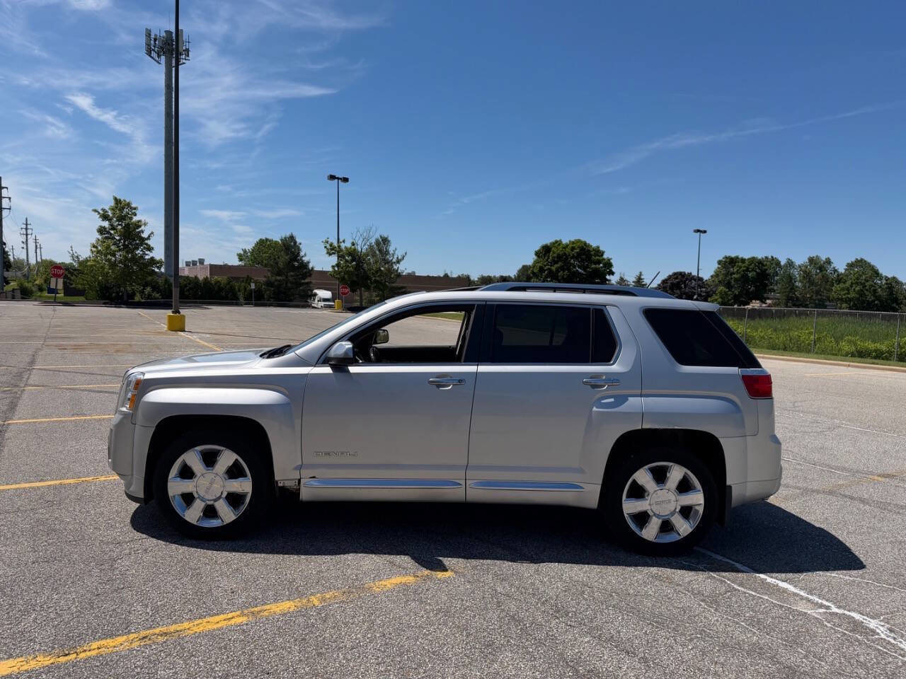 Used 2013 GMC Terrain Denali w/ LPO, Protection Package AWD/4WD image 2