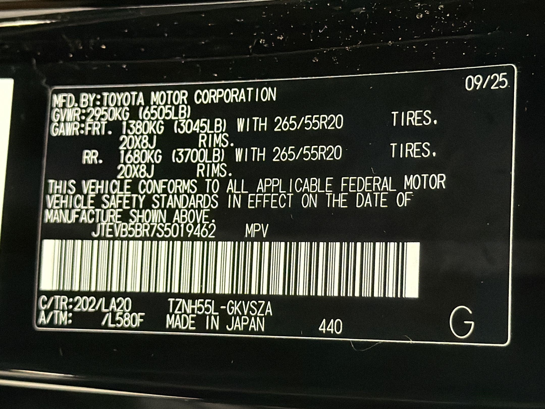 Used 2025 Toyota 4Runner Limited AWD/4WD image 25