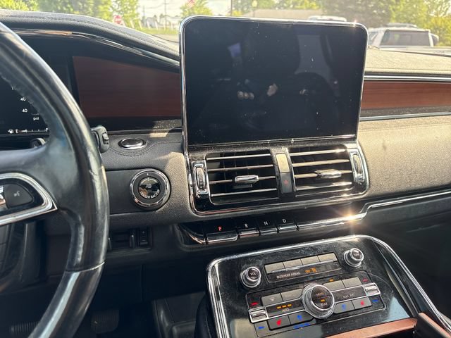 Used 2019 Lincoln Navigator L Reserve AWD/4WD image 21