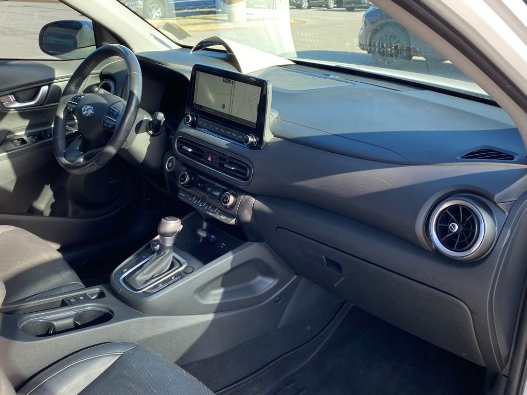 Used 2022 Hyundai Kona Limited image 34