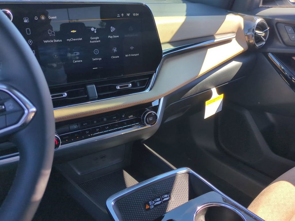 Used 2026 Chevrolet Equinox ACTIV w/ Safety and Technology Package image 13