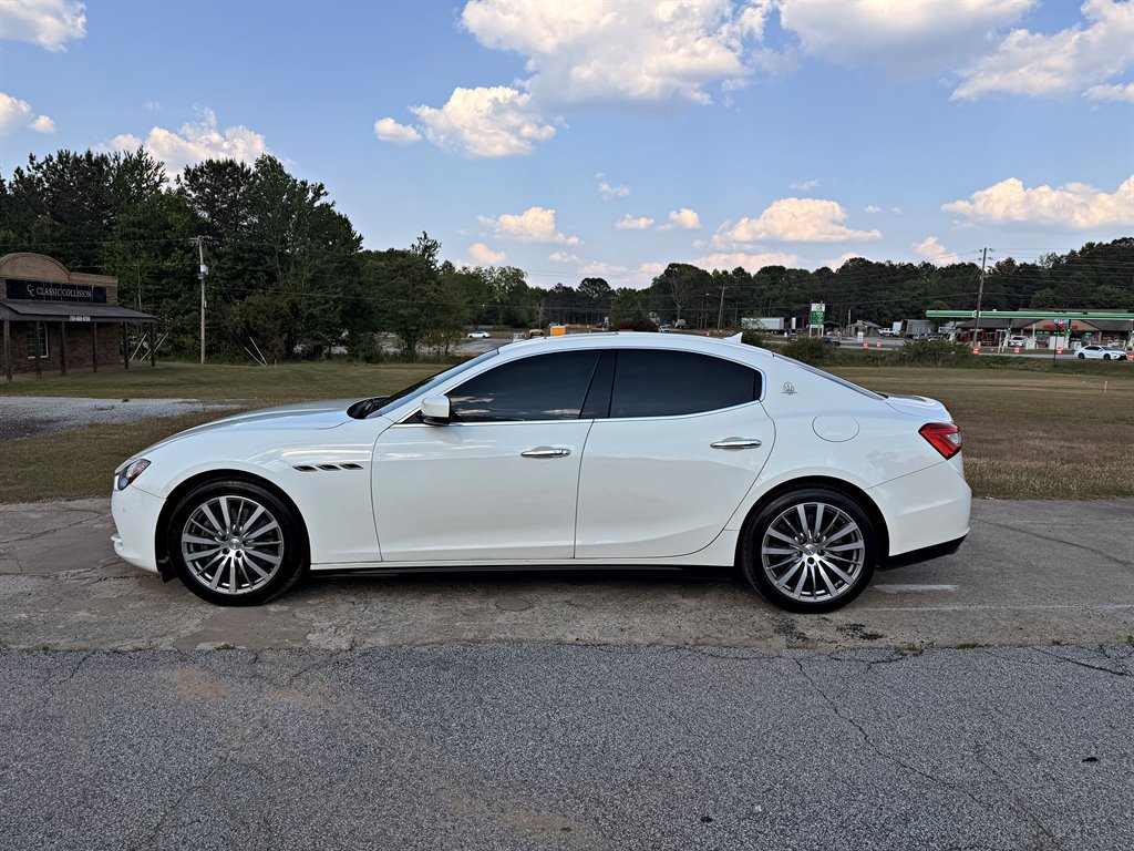 Used 2015 Maserati Ghibli RWD image 8