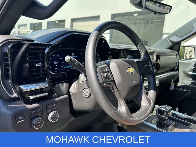 Used 2025 Chevrolet Silverado 1500 High Country w/ Technology Package AWD/4WD image 10