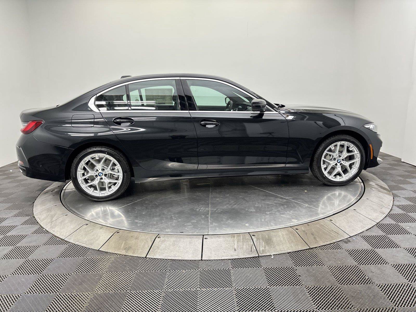 New 2026 BMW 330i xDrive Sedan w/ Premium Package AWD/4WD image 17