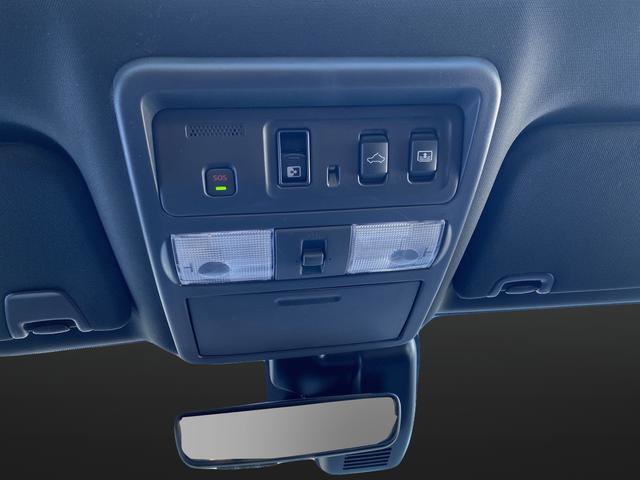 Used 2023 Nissan Titan PRO-4X w/ Pro-4x Convenience Package image 26