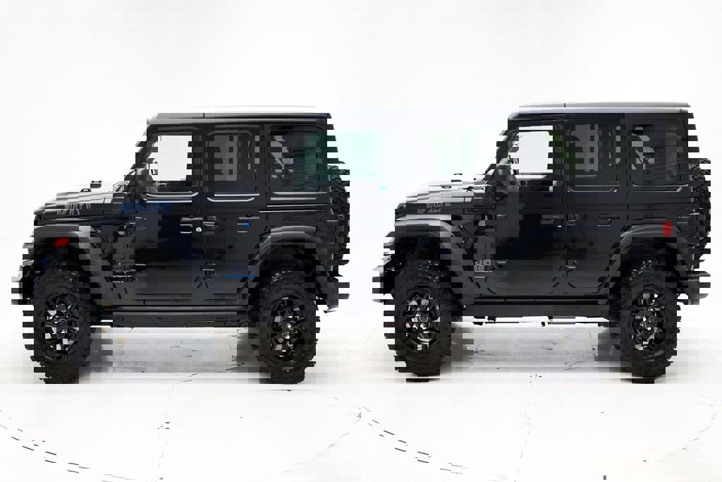 Used 2024 Jeep Wrangler Unlimited image 6