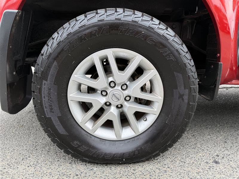 Used 2014 Nissan Frontier SV w/ SV Value Truck Package AWD/4WD image 12