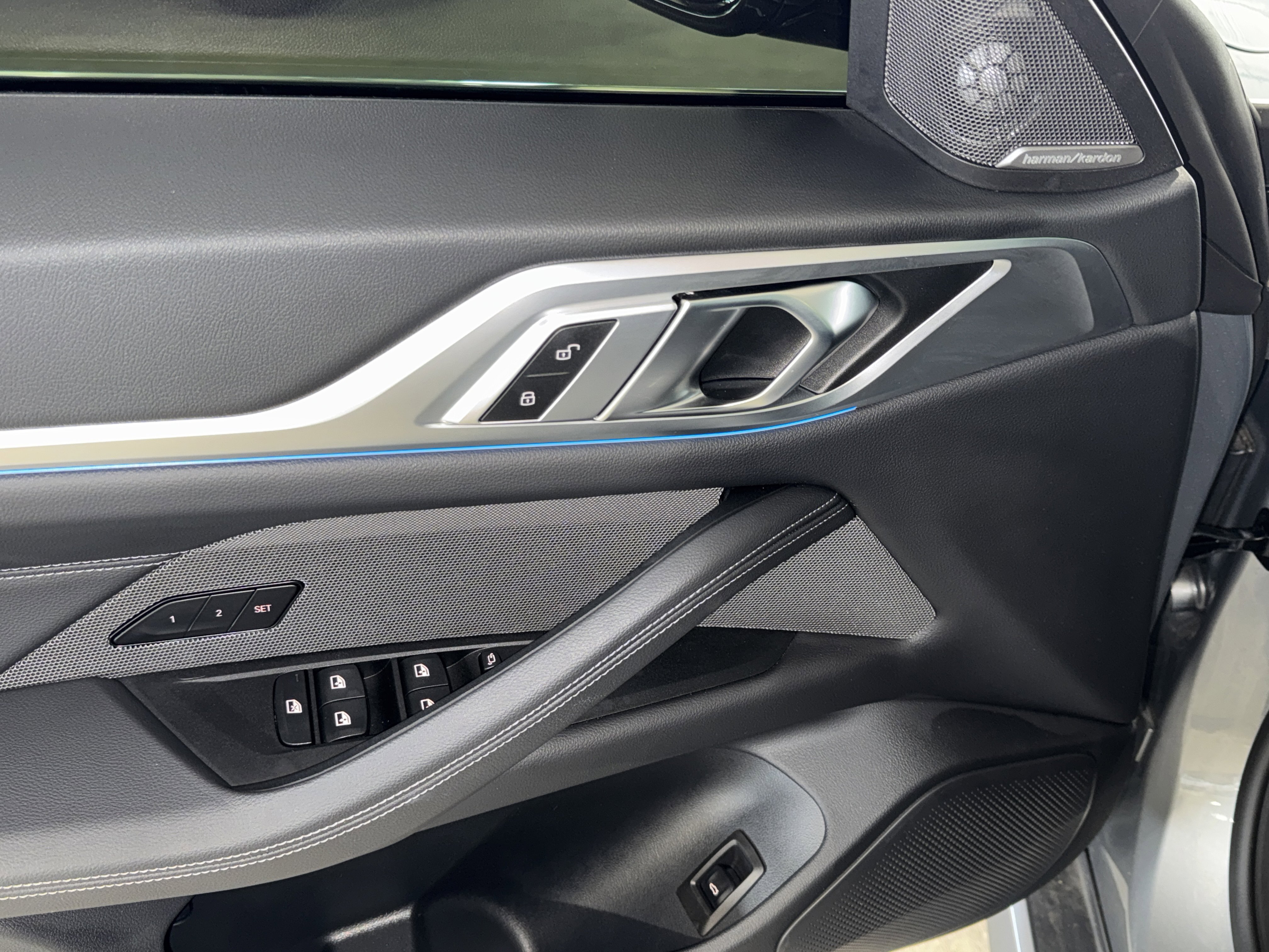 Used 2025 BMW i4 eDrive40 w/ Premium Package image 18