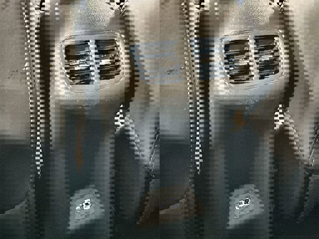 Used 2023 Buick Envision Preferred image 27