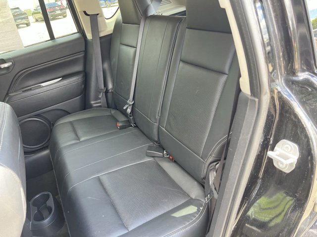 Used 2017 Jeep Compass High Altitude AWD/4WD image 24