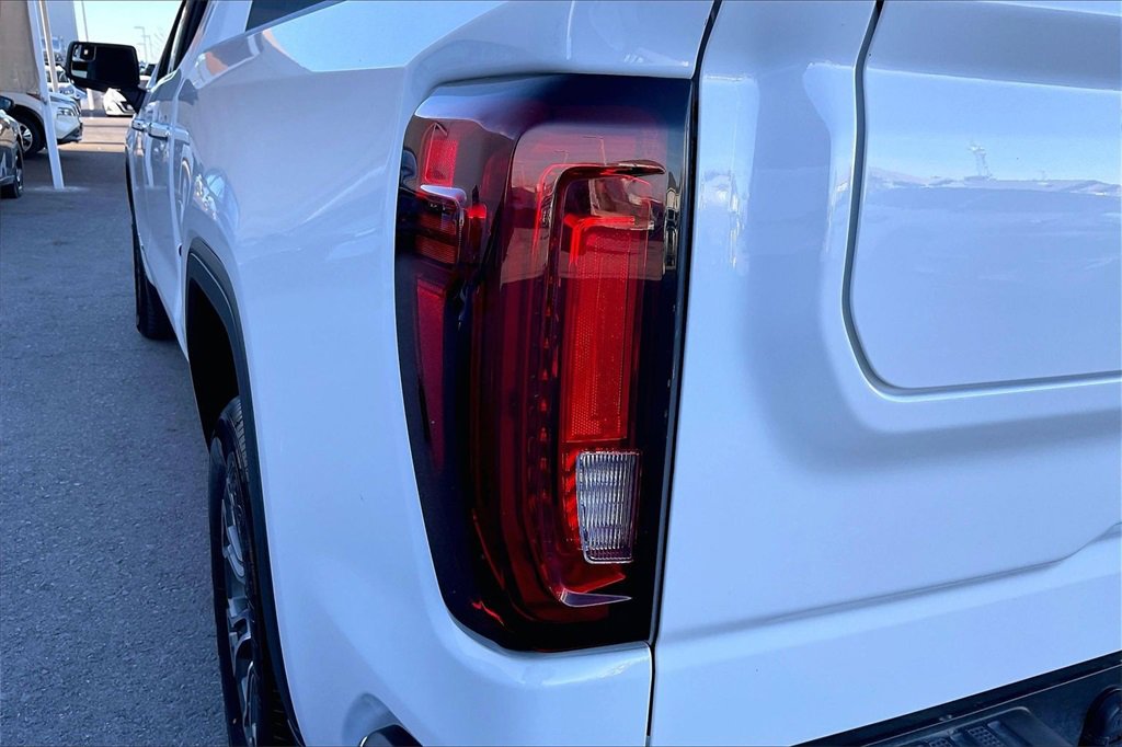 Used 2025 GMC Sierra 1500 SLT image 29