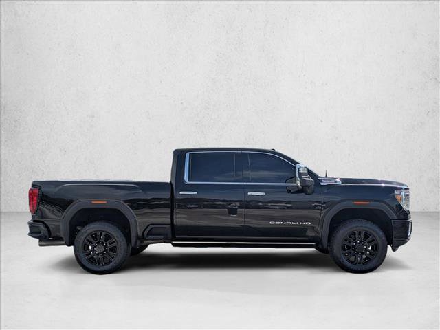 Used 2023 GMC Sierra 2500 Denali w/ Denali Black Diamond Edition image 4