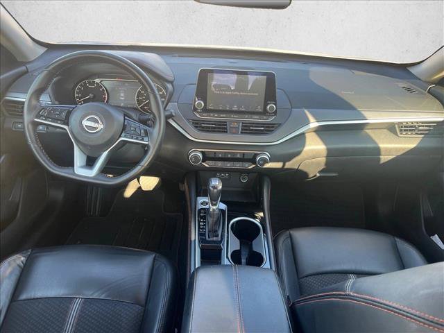 Used 2025 Nissan Altima 2.5 SR FWD image 15