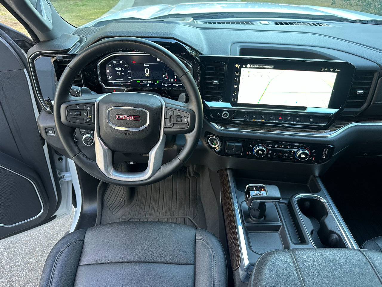 Used 2024 GMC Sierra 1500 Elevation w/ Elevation Premium Package image 31