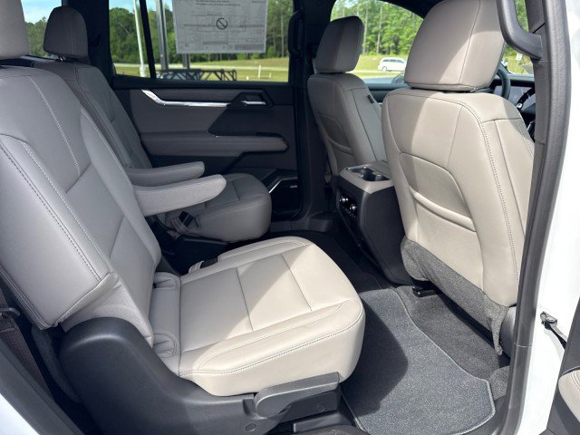 New 2026 GMC Acadia Elevation image 14