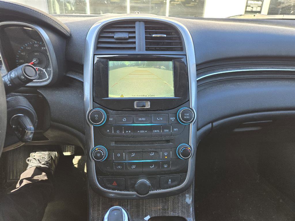 Used 2015 Chevrolet Malibu LT w/ Power Convenience Package FWD image 7