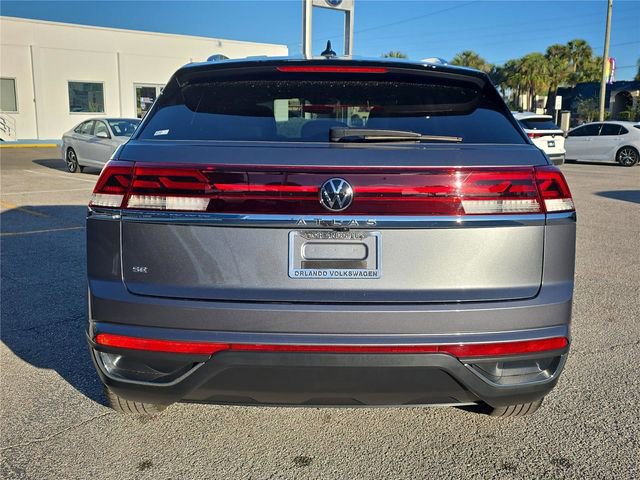 Used 2024 Volkswagen Atlas Cross Sport SE image 3