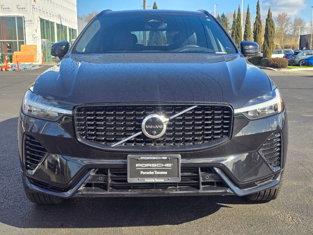 Used 2022 Volvo XC60 T8 R-Design w/ Advanced Package image 8