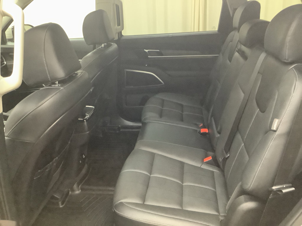 Used 2025 Kia Telluride SX image 28