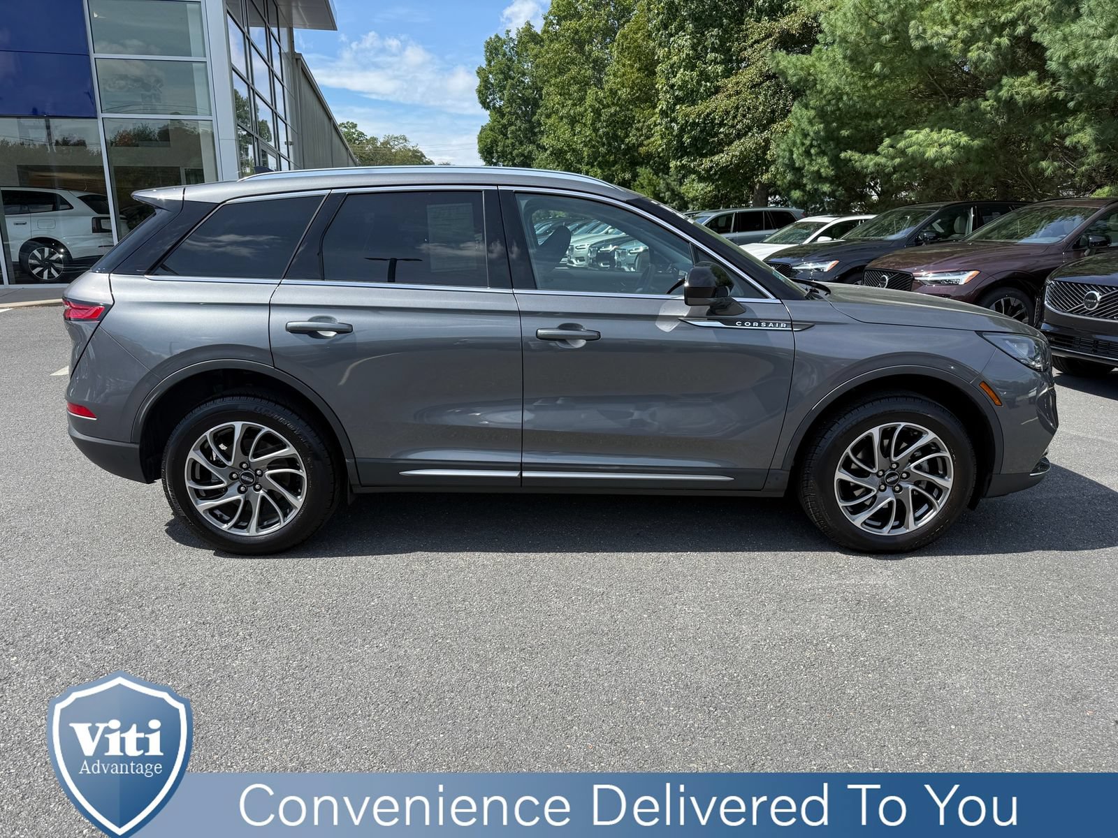 Used 2022 Lincoln Corsair AWD w/ Equipment Group 101A image 9